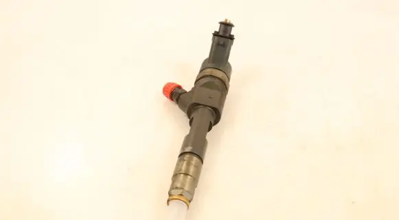 Renault Scenic III - Grand scenic III Fuel injector 0445110328