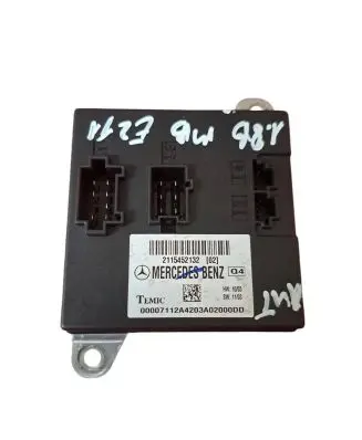 Mercedes-Benz E W211 Comfort/convenience module 2115452132