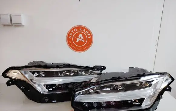 Volvo XC90 Headlight/headlamp 31655708 89915170