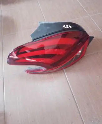 Peugeot 208 Rear/tail lights 9825601280