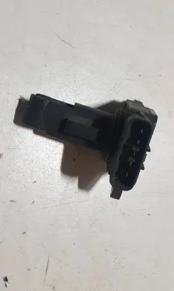 Volvo V70 Mass air flow meter 9202199 MB1974080040