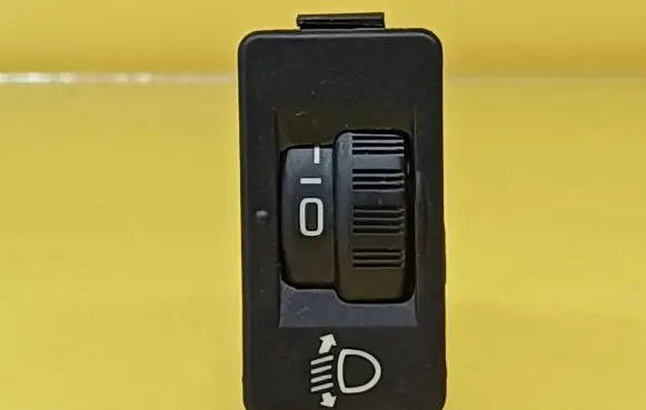 Peugeot 308 Headlight level height control switch 96366692XT