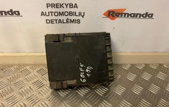 Volkswagen Golf V Fuse module 1K0937124K