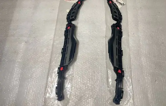 Toyota Highlander XU50 Rear bumper mounting bracket 52155-0E070 521550E070