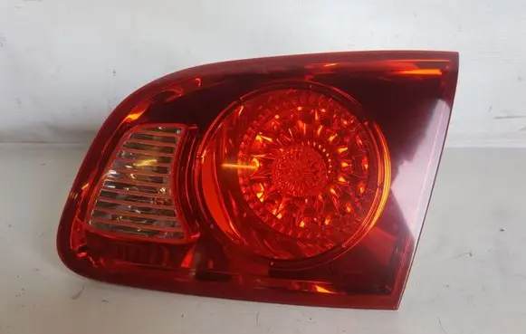 Hyundai Santa Fe Tailgate rear/tail lights 924062B0
