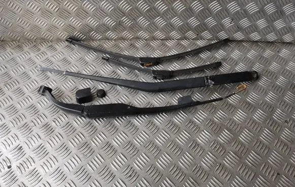 Honda Accord Front wiper blade arm 