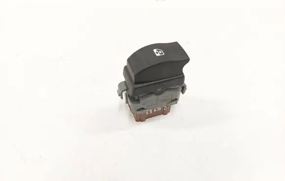 Nissan Interstar Electric window control switch 28082 242600 705704D