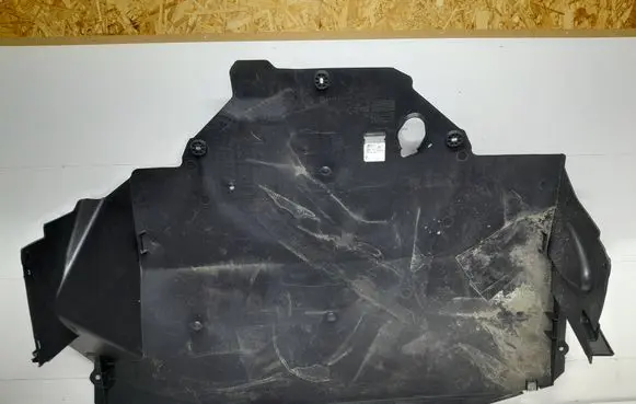 Renault Master III Engine splash shield/under tray 758903761R