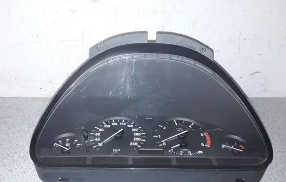 BMW 5 E39 Speedometer (instrument cluster) 62118375898 8375898