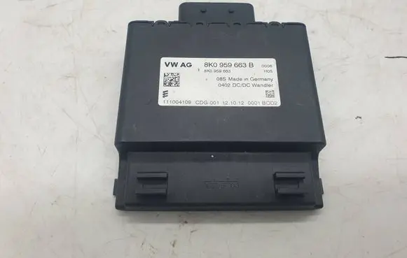 Audi Q5 SQ5 Voltage converter/converter module 8K0959663B