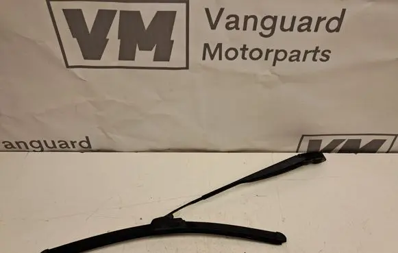 Mini One - Cooper Clubman R55 Front wiper blade arm 
