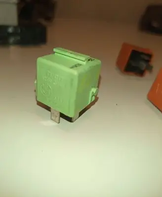 BMW 5 E60 E61 Other relay 8373700 61368373700 V2334-K59-X312