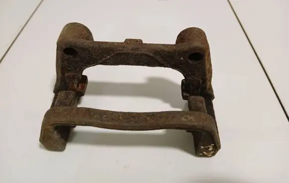 Opel Zafira B Brake caliper pad carrier rear 229h