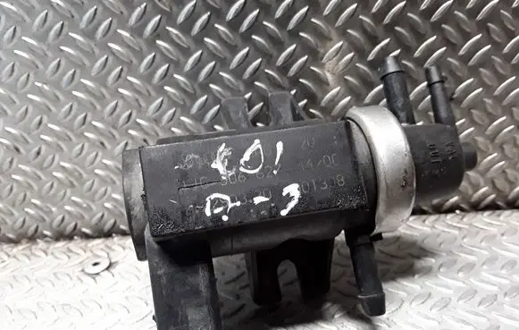 Audi A3 S3 8L Turbo solenoid valve 1I0906627