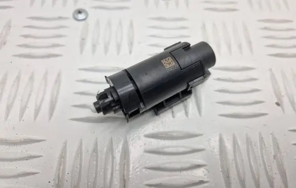 DS Automobiles 4 II Brake pedal sensor switch 9813503180