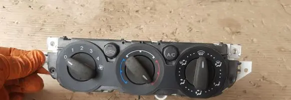 Ford Focus Climate control unit 7M5T19980BA