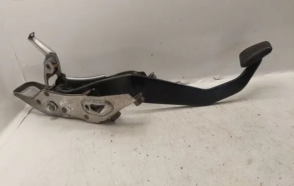 Toyota Avensis T270 Brake pedal 5510612690 4710120720