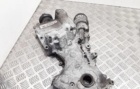 Volkswagen Golf V Timing chain cover 03C109211G