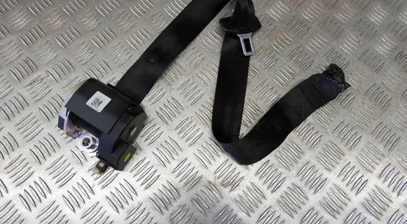 Middle seatbelt (rear)