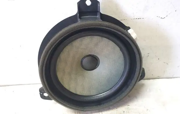Toyota Avensis T270 Rear door speaker 861600D370