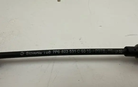 Volkswagen Touareg II Engine bonnet/hood lock release cable 7P6823531C 7P6823531
