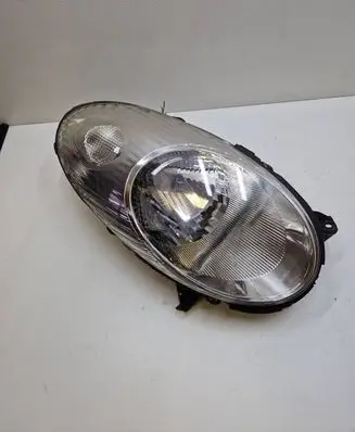 Nissan Micra Headlight/headlamp 26010BC500 89900075