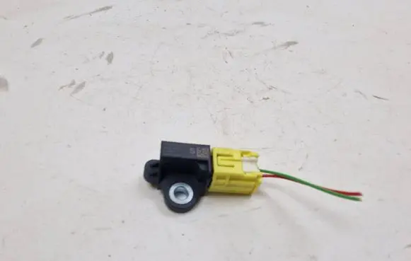 Nissan Qashqai Airbag deployment crash/impact sensor 988303RA0A 01182017