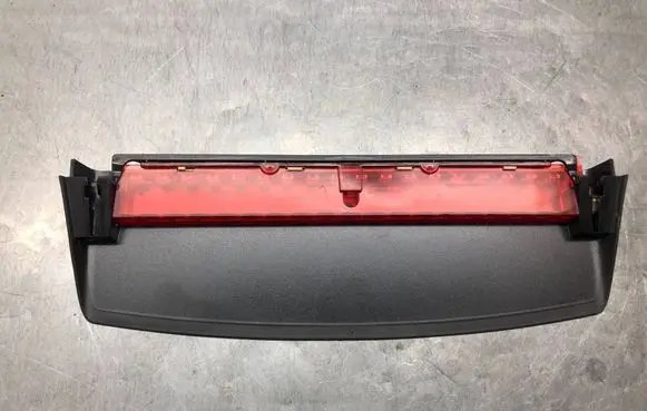 Audi A4 S4 B8 8K Third/center stoplight 8K5945097