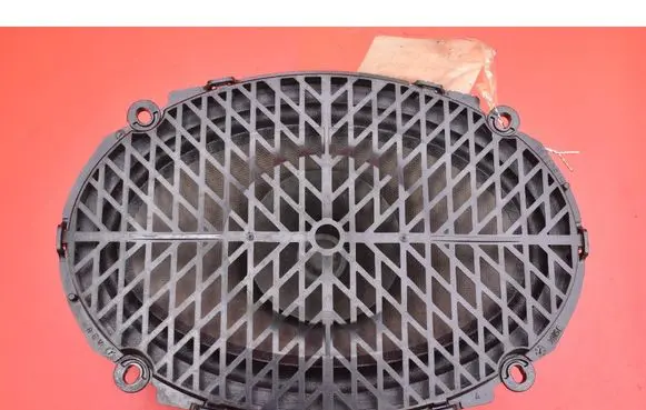 Jeep Renegade Subwoofer speaker 51977807