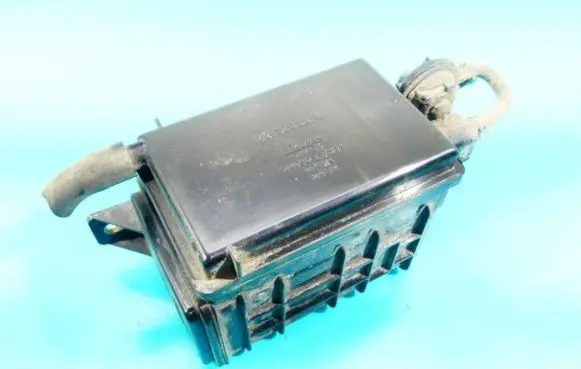Active carbon filter fuel vapour canister