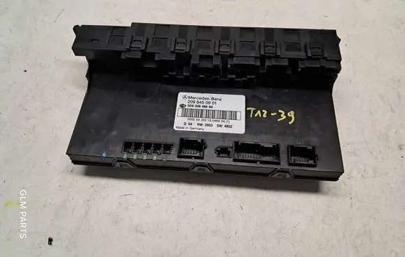 Mercedes-Benz CLK A209 C209 Fuse box set 2095450901 5DK00848660