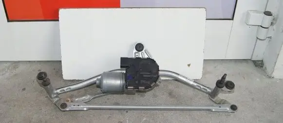 Volkswagen PASSAT B8 Front wiper linkage and motor 3G1955119A