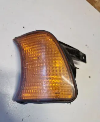 BMW 5 E34 Front indicator light 155243