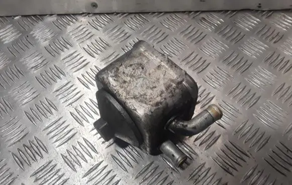 Audi A4 S4 B6 8E 8H Oil filter mounting bracket