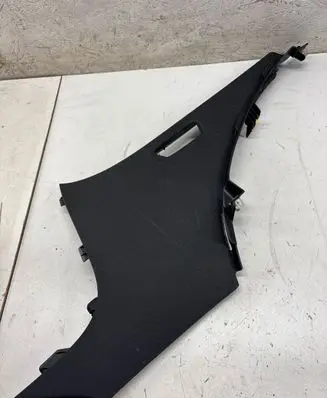Mercedes-Benz GLC C253 (D)pillar trim (top) A2536903200