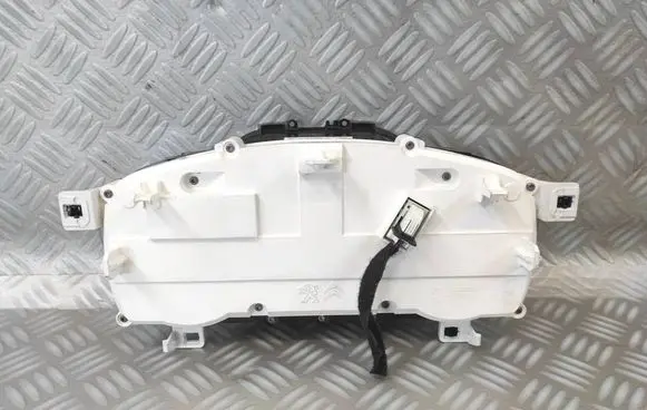 Peugeot Partner III Speedometer (instrument cluster) 9838096280
