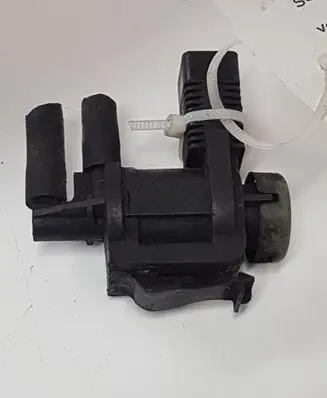 Volkswagen Touareg I Turbo solenoid valve 1J0906283 1J0906283C
