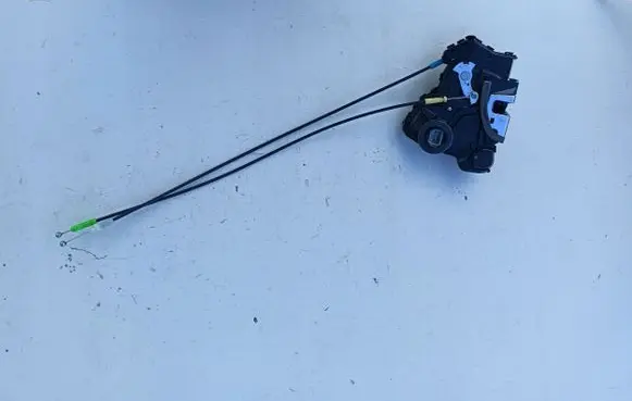 Loading door lock