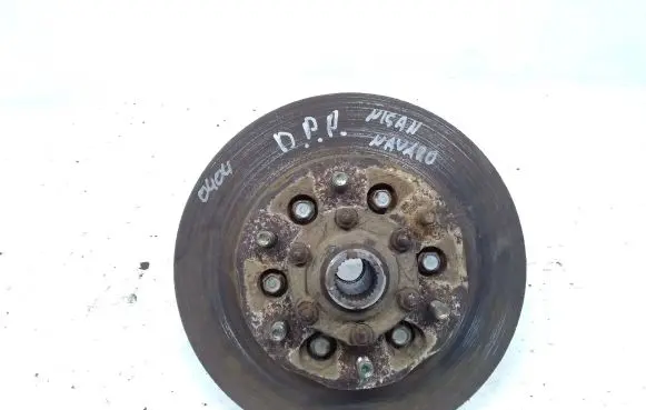 Nissan Navara D22 Front wheel hub spindle knuckle