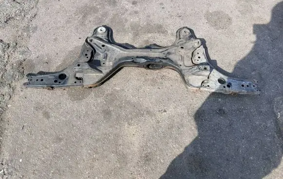 Volkswagen Golf IV Front subframe