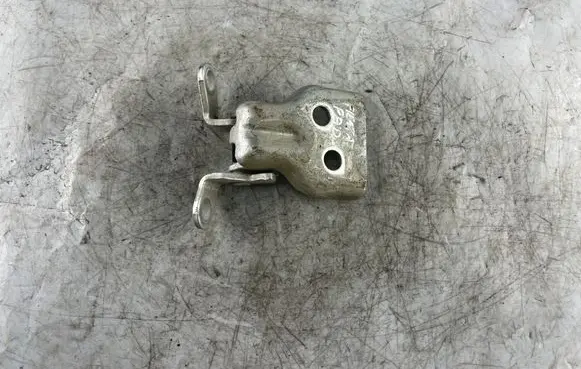 Ford Fiesta Front door lower hinge 0361R5E