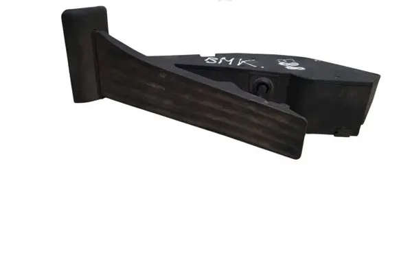 BMW 7 E38 Accelerator throttle pedal 6762481 25916910 071103