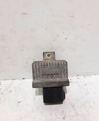 Renault Trafic II (X83) Glow plug pre-heat relay 7700115078