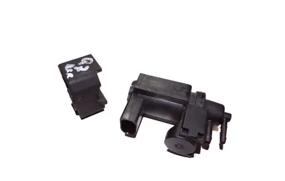 Audi Q7 4L Turbo solenoid valve 059906628B