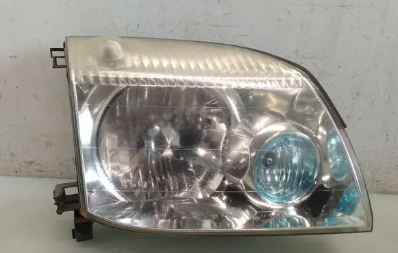 Nissan X-Trail T30 Headlight/headlamp