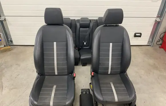 Ford Kuga I Seat set 