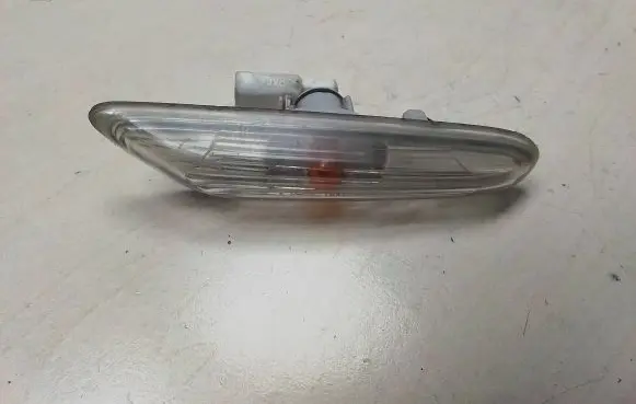 BMW 3 E90 E91 Front fender indicator light A055669