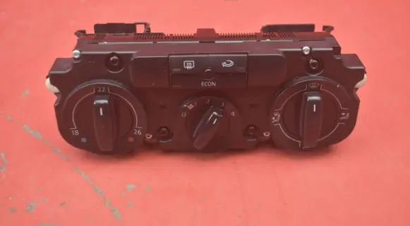 Volkswagen Golf IV Climate control unit