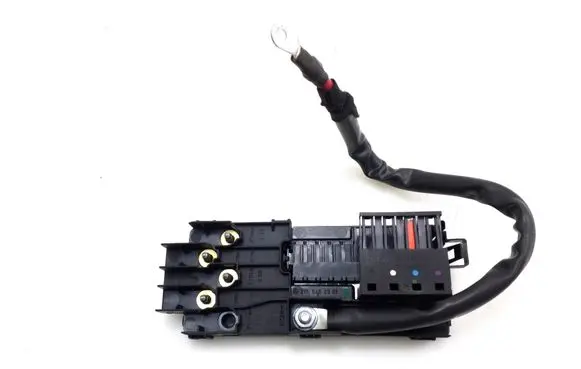 Mercedes-Benz CLS C219 Fuse module A2115452301