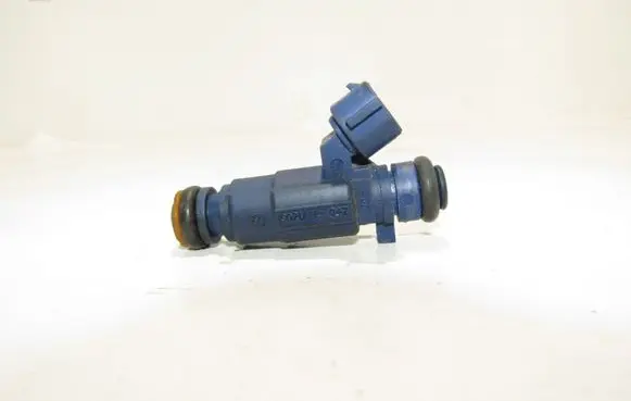 KIA Venga Fuel injector 353102b000